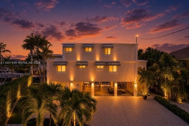 122 Court Contessa 2