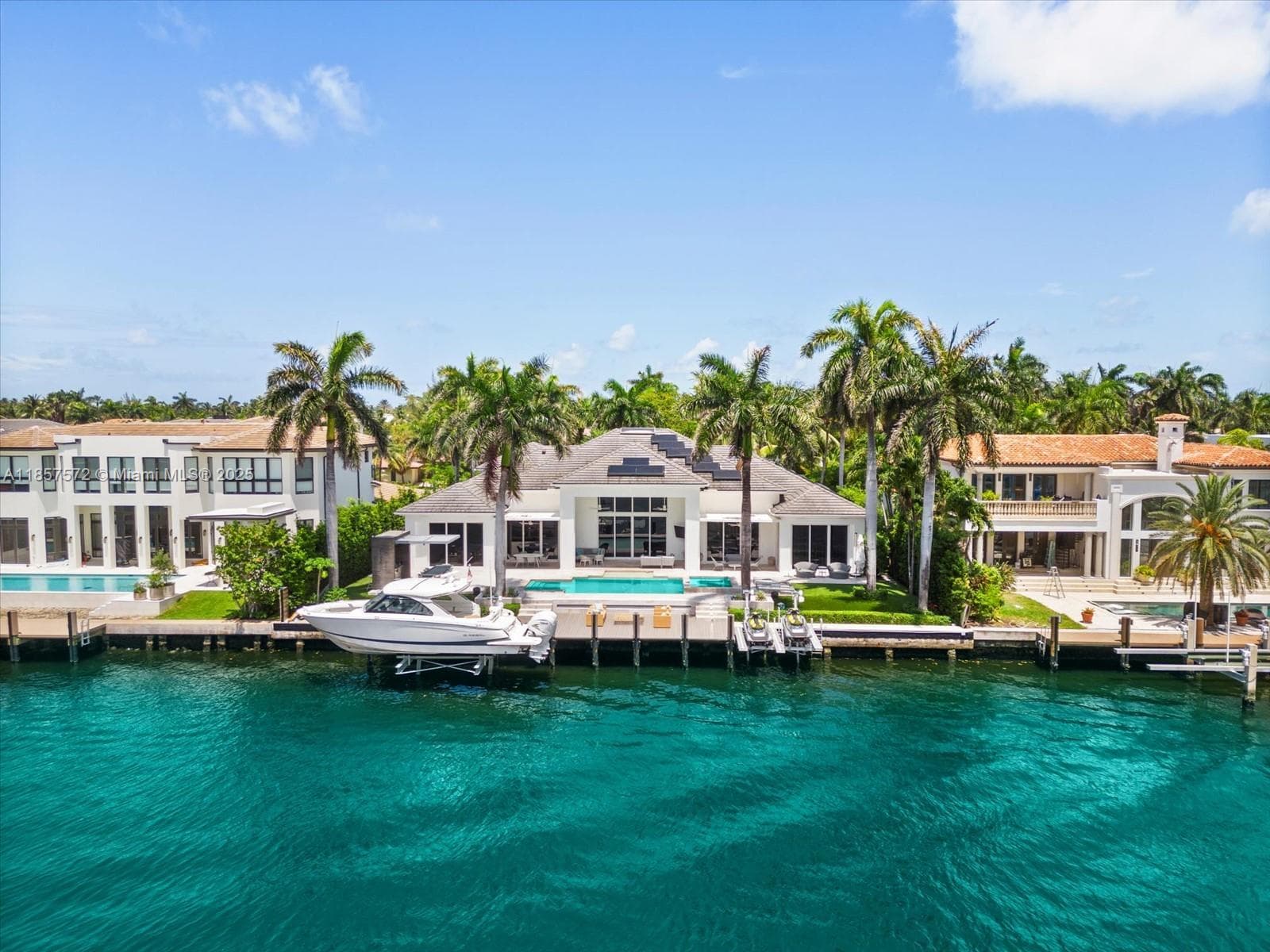 224 S ISLAND 2
