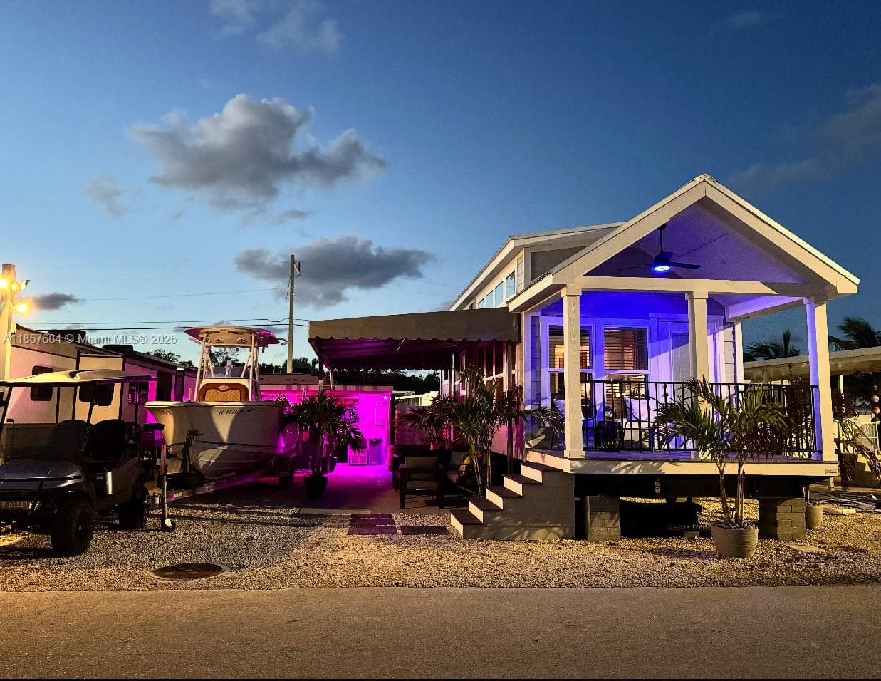 325 Calusa St 302 1