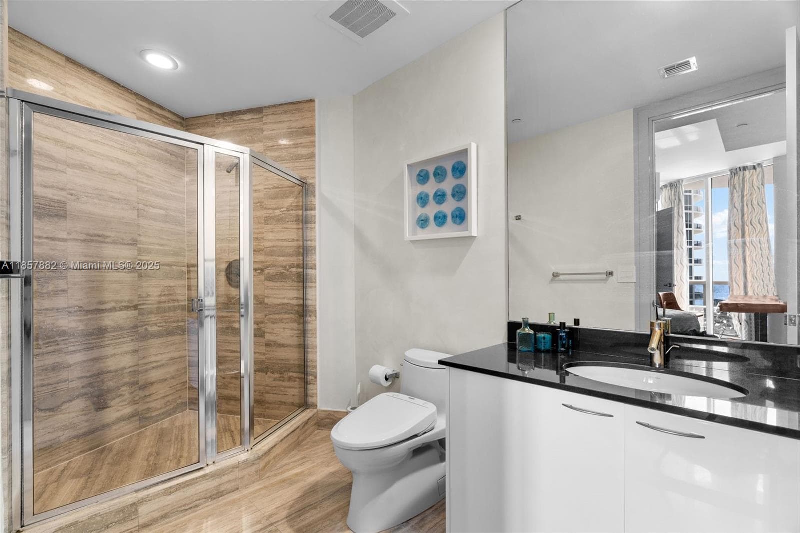 16001 Collins Ave 907 photo 20