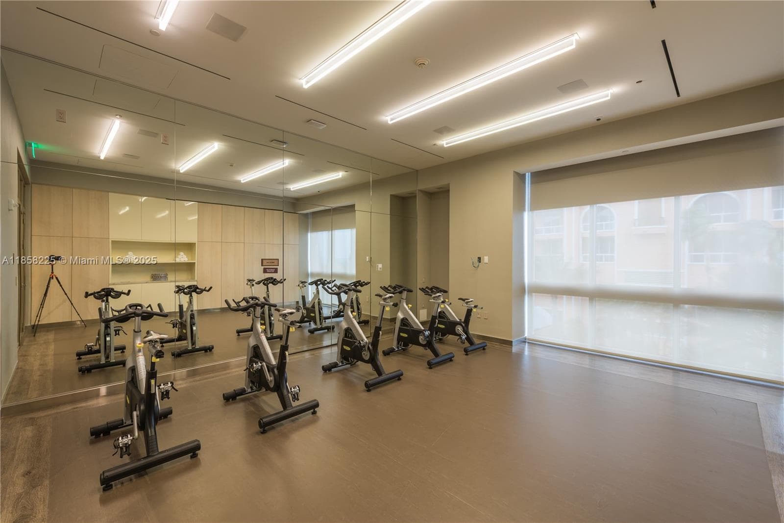 17749 Collins Ave 802 photo 18
