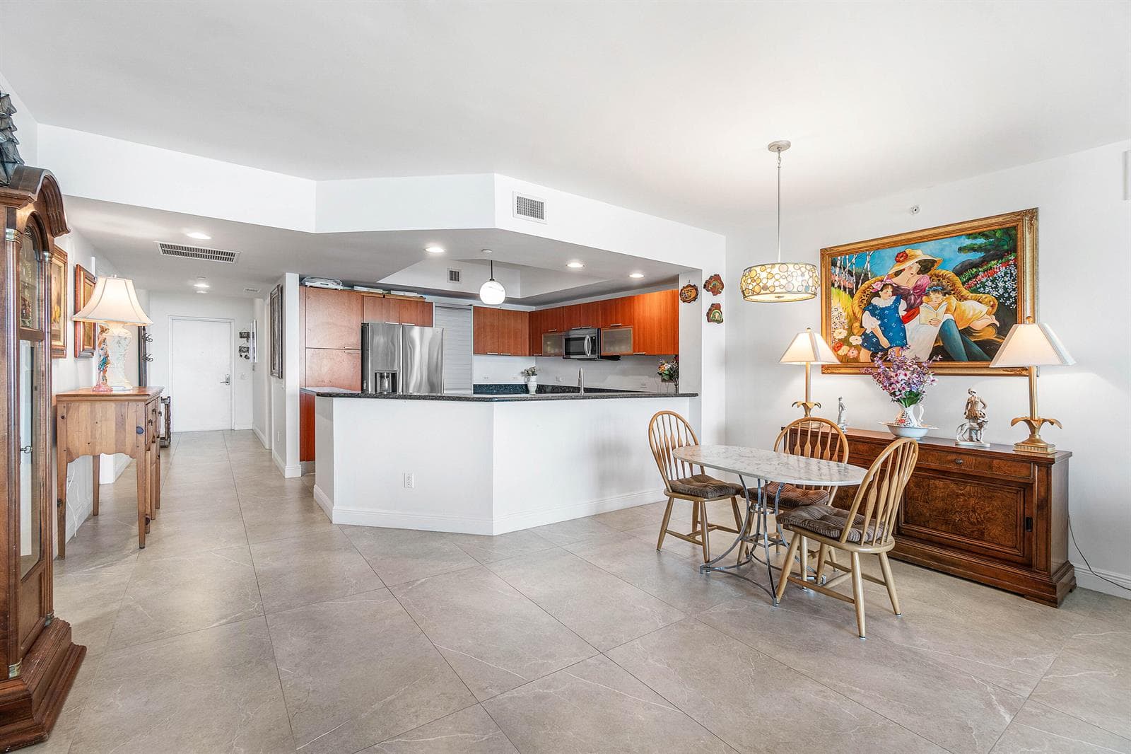 2650 Lake Shore Drive #1705 5