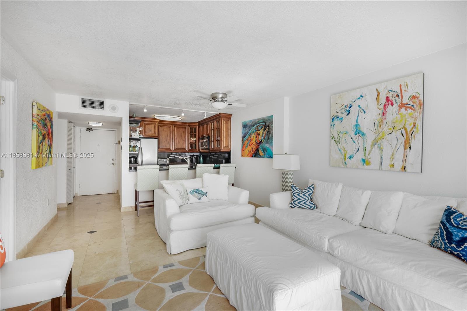 345 Ocean Dr 211 photo 7