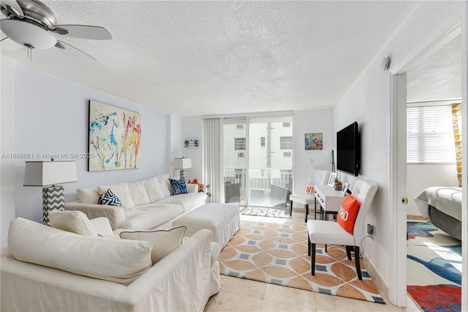 345 Ocean Dr 211 photo 1