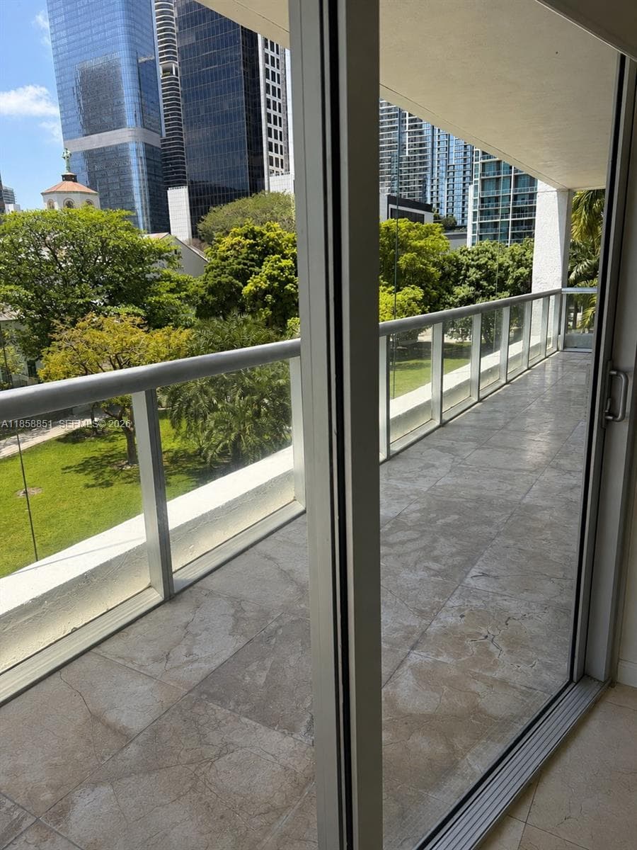 495 Brickell Ave 411 photo 11