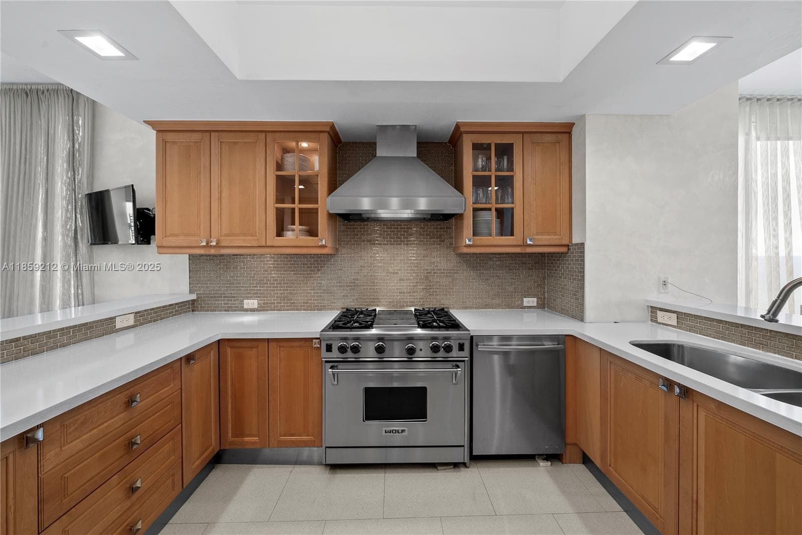 17875 Collins Ave 801 photo 23