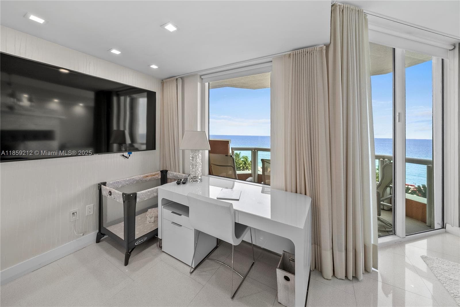 17875 Collins Ave 2
