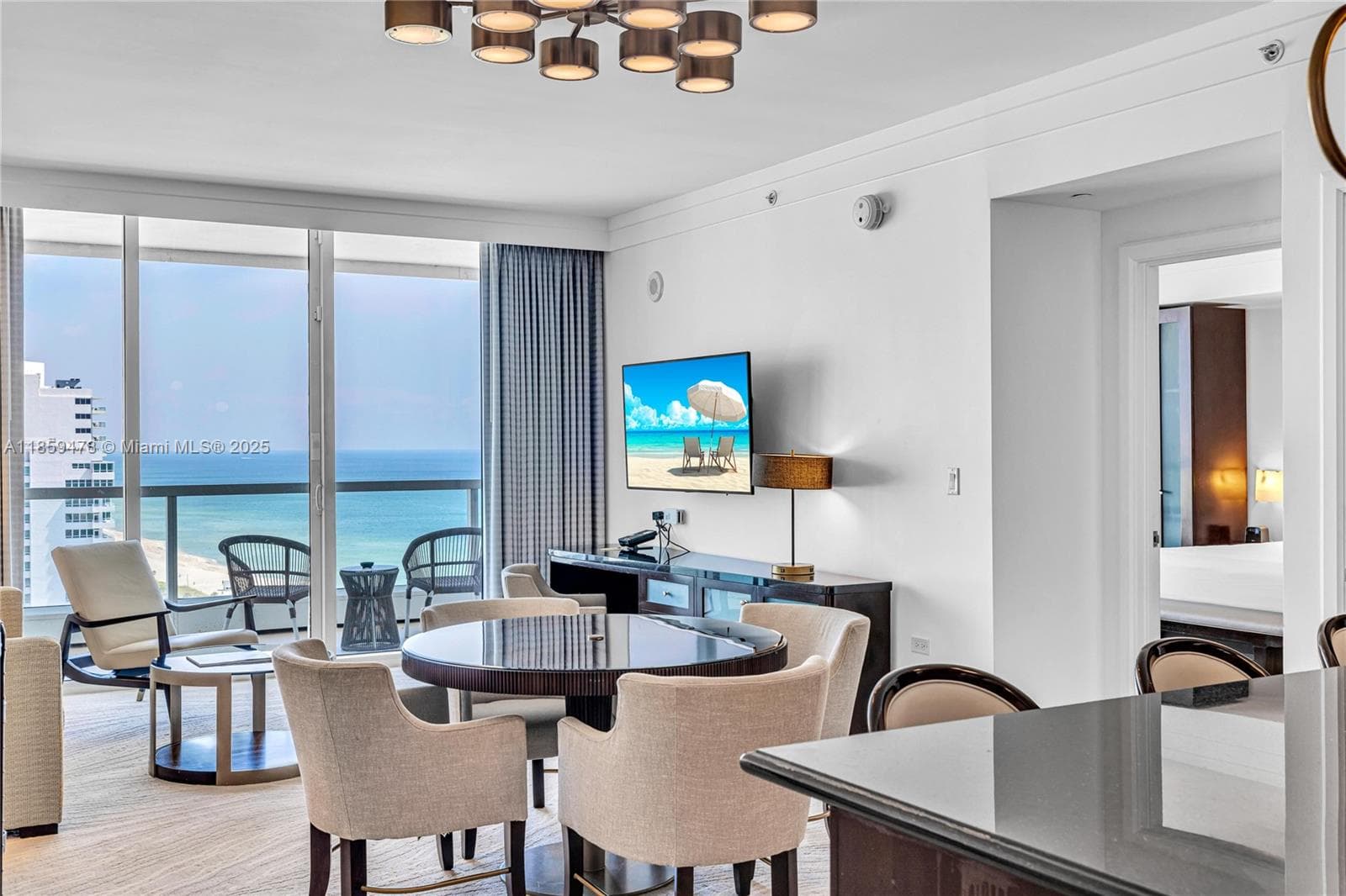 4391 Collins Ave 2