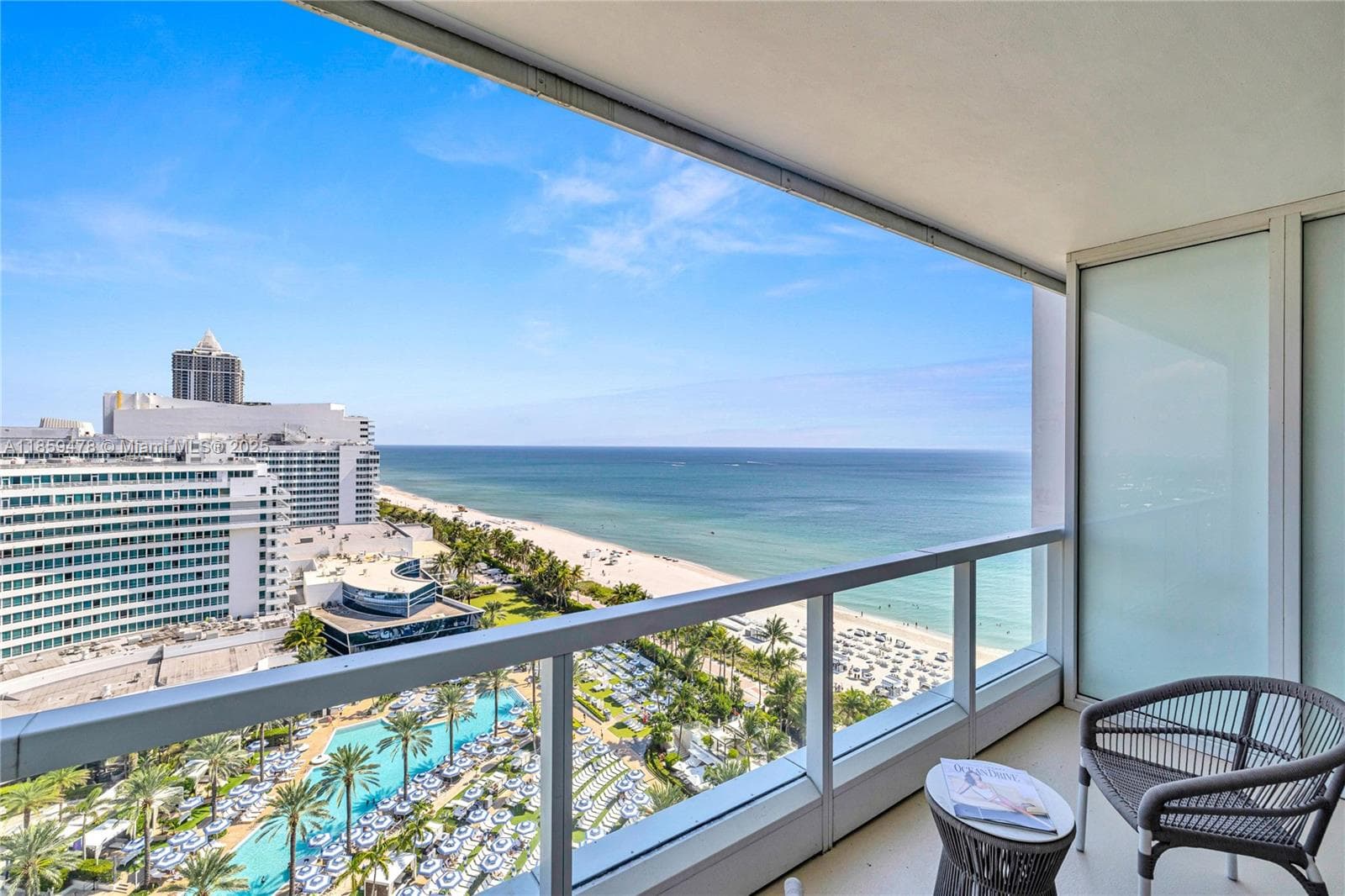 4391 Collins Ave 4