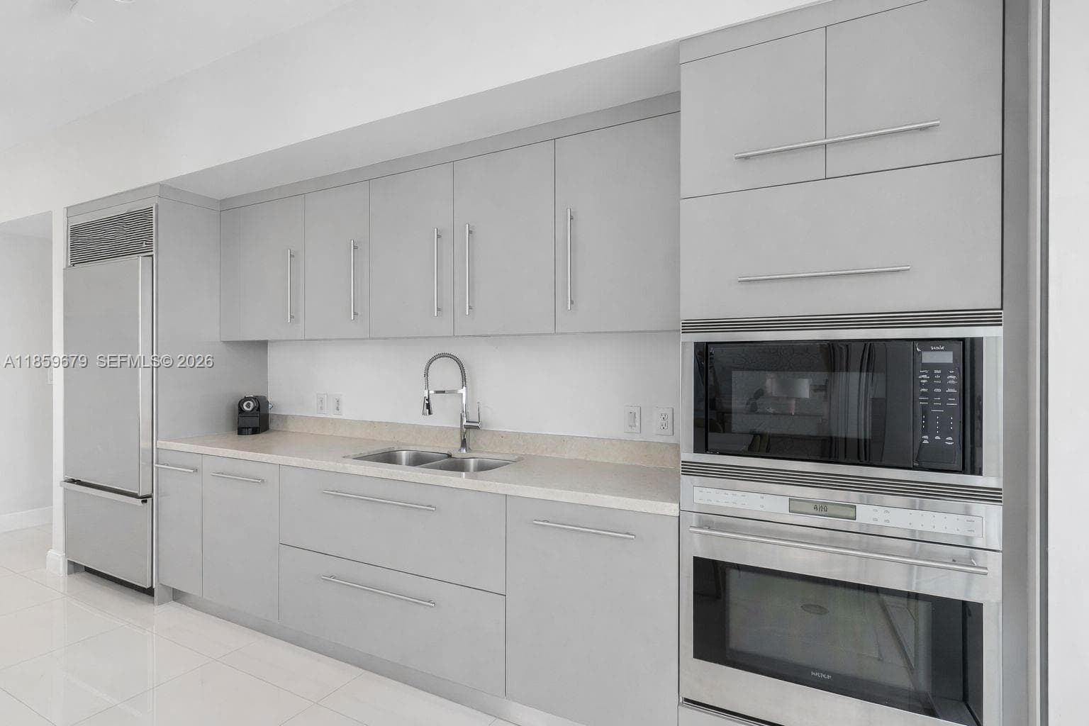 485 Brickell Ave 2210 photo 15