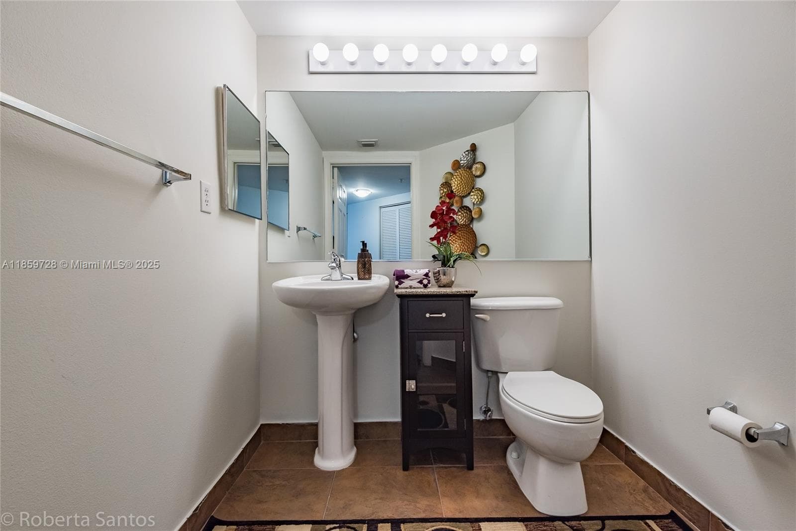 2080 Ocean Dr 602 photo 12