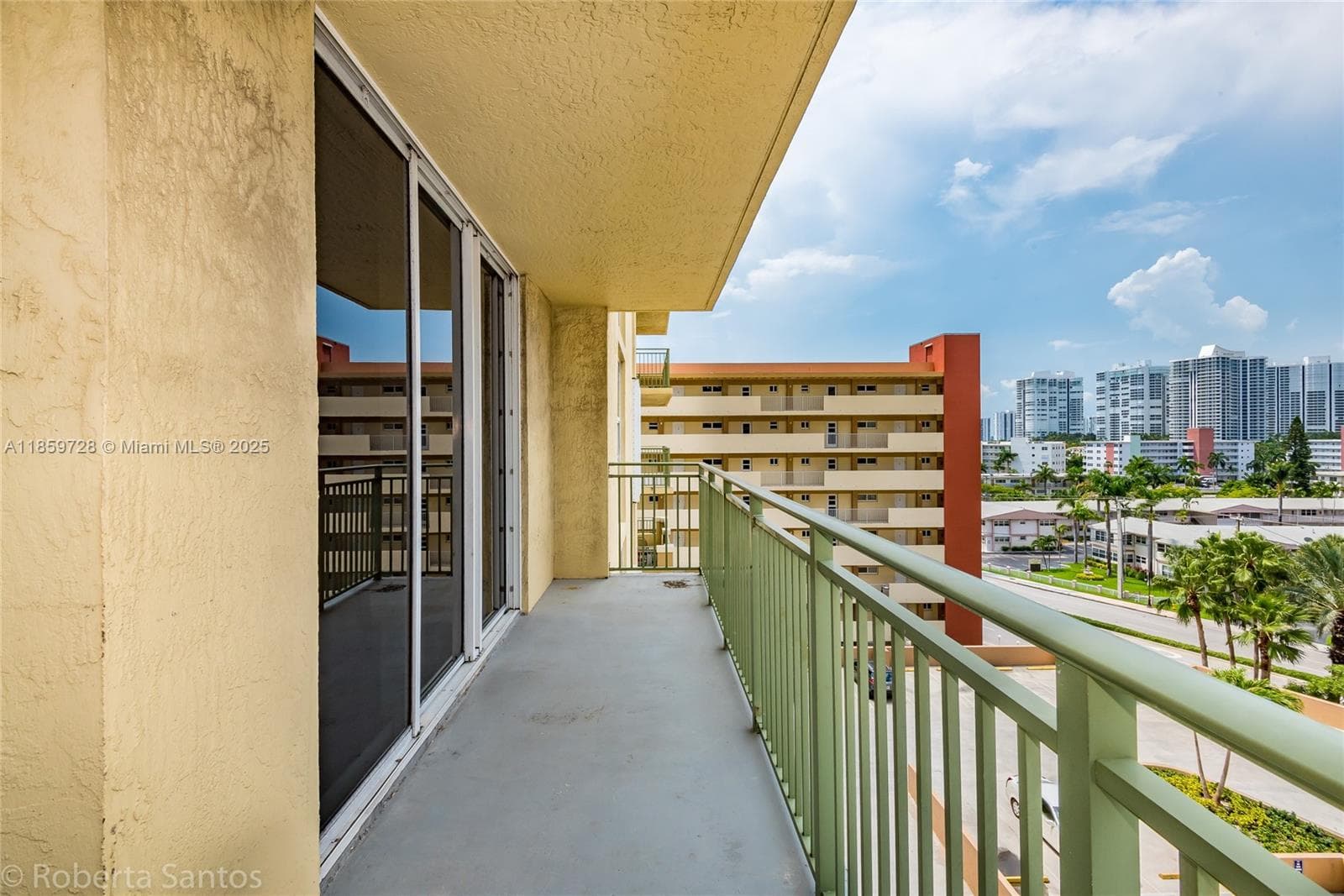 2080 Ocean Dr 602 photo 9