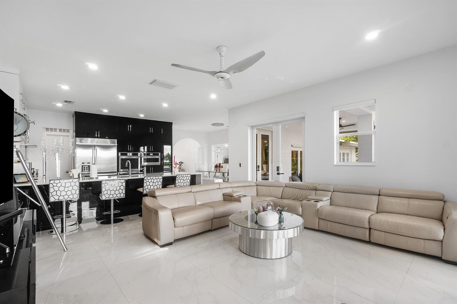 5447 Center Street photo 17