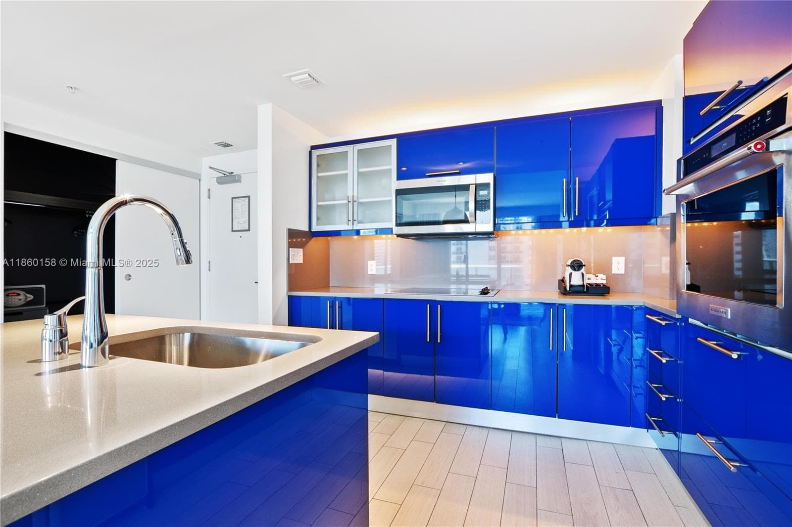 3101 Bayshore Dr 805 photo 17