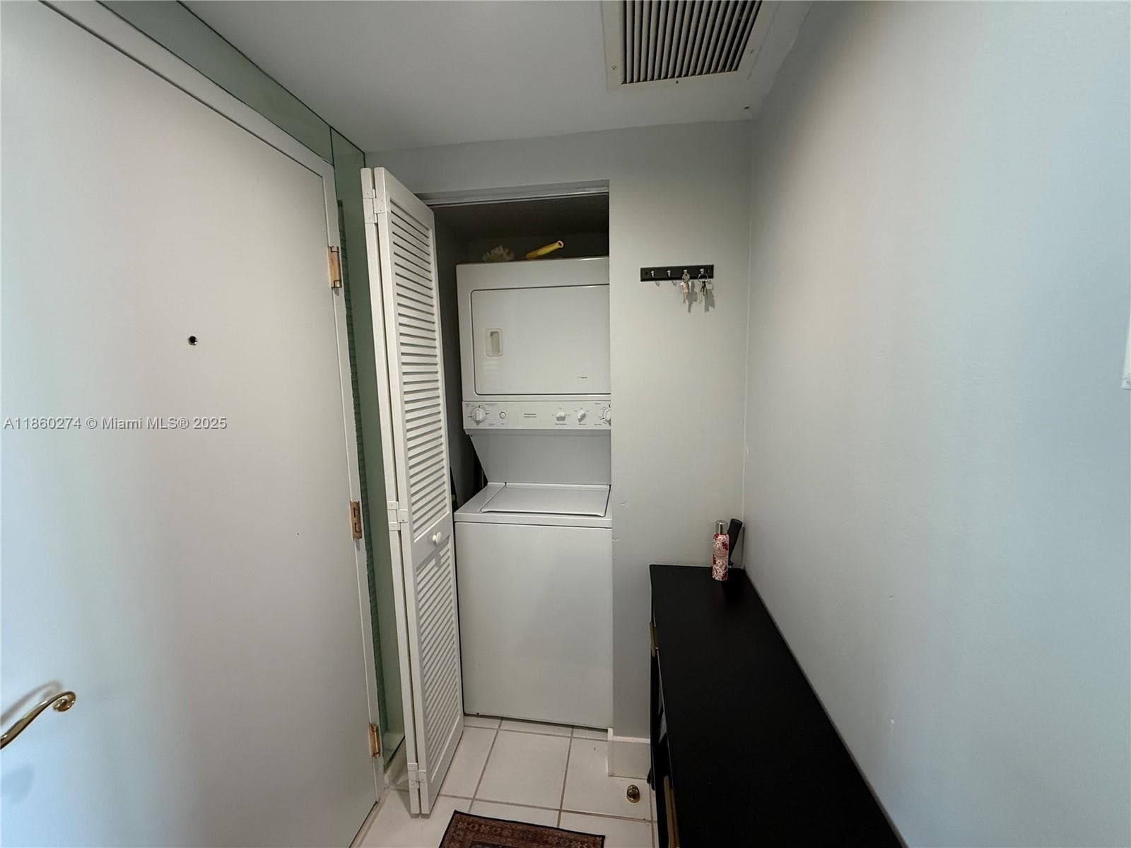 800 Claughton Island Dr 703 photo 18