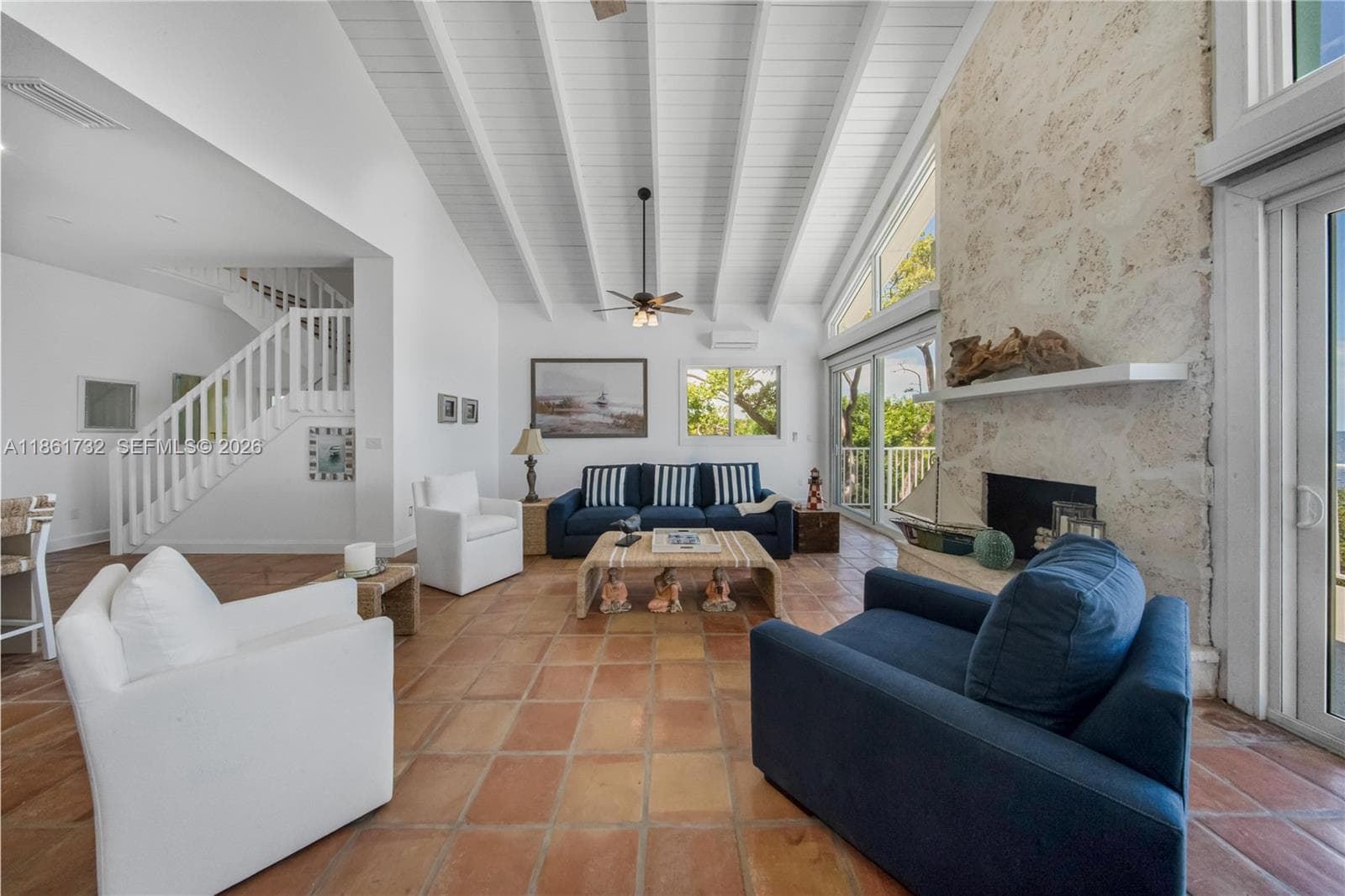 316 Dr photo 6