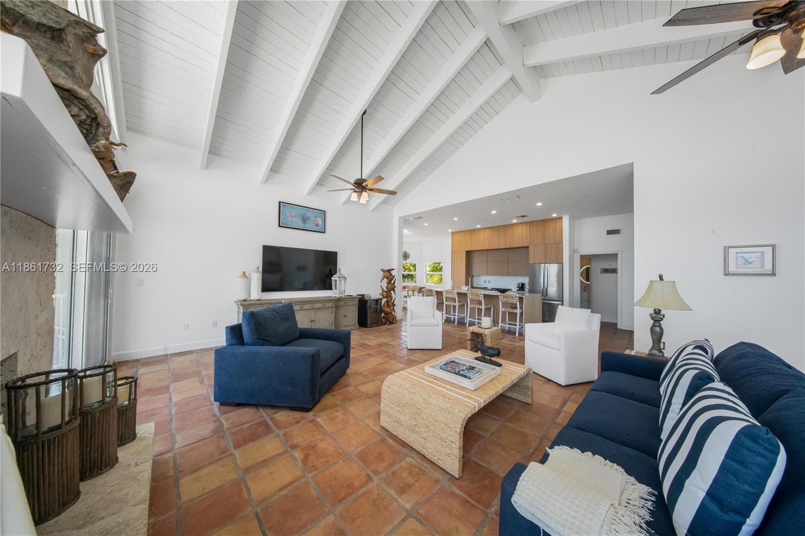 316 Dr photo 7