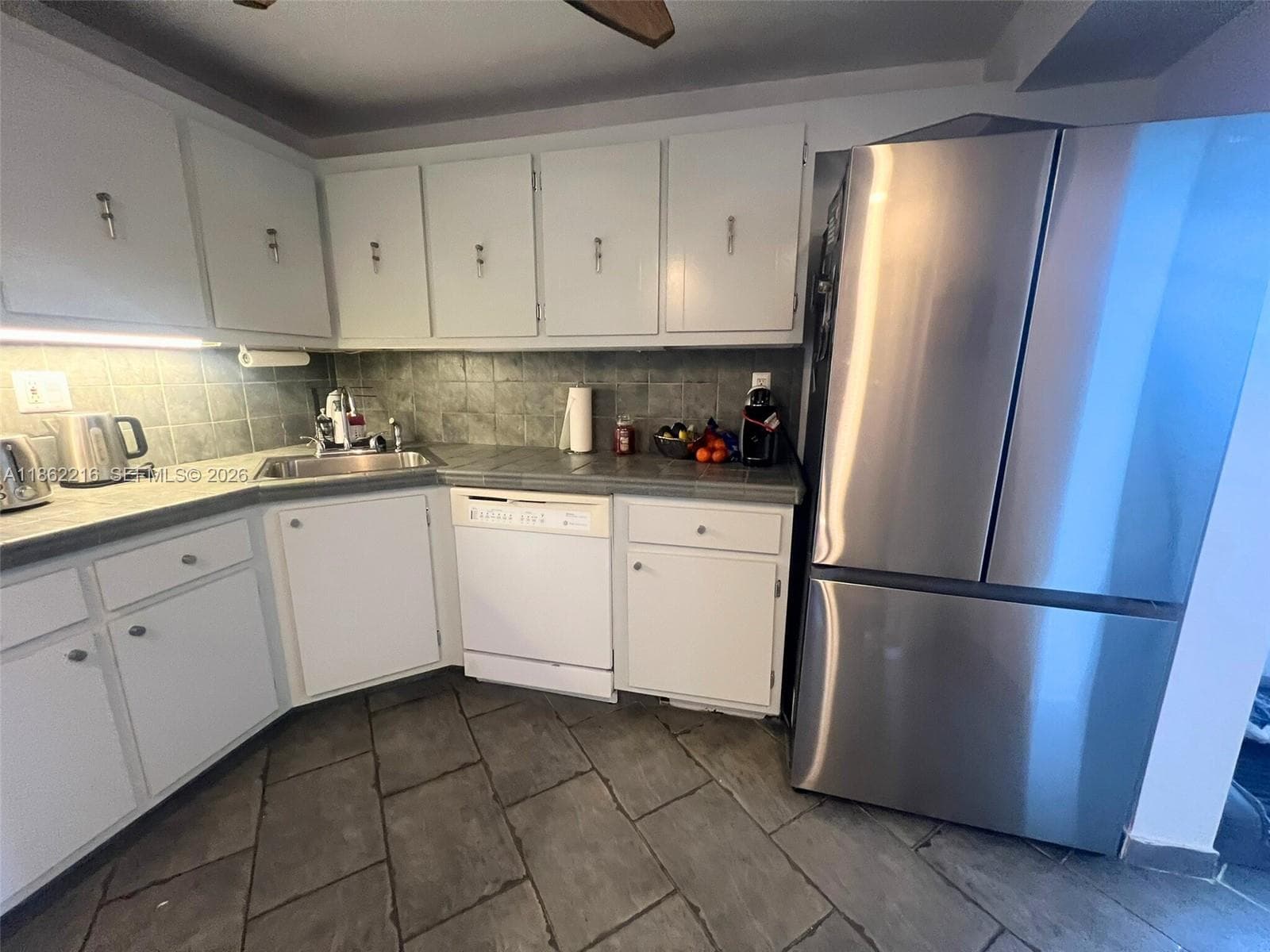 2750 NE 183rd St 2707 photo 22