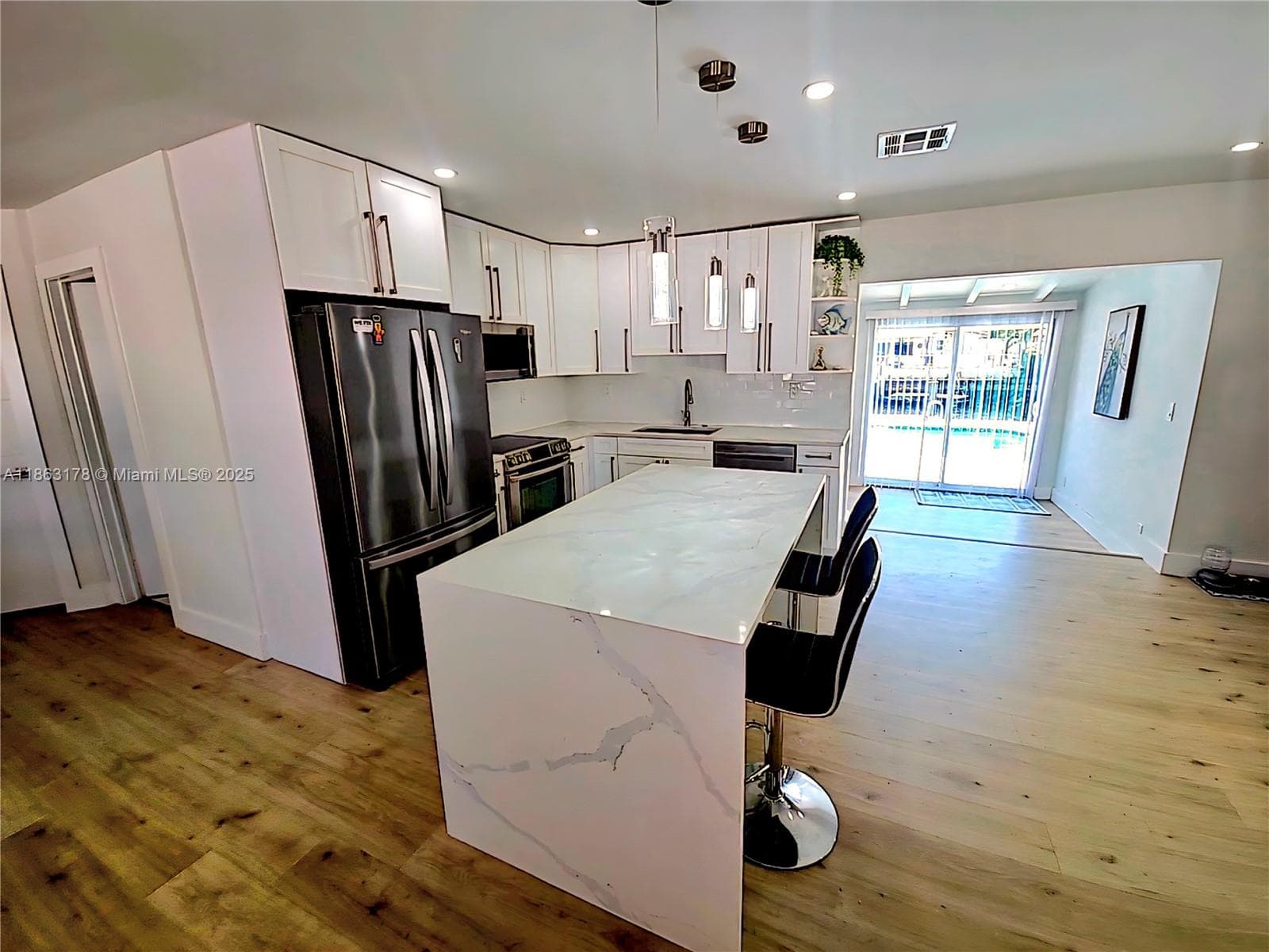 1430 53rd Ct photo 16