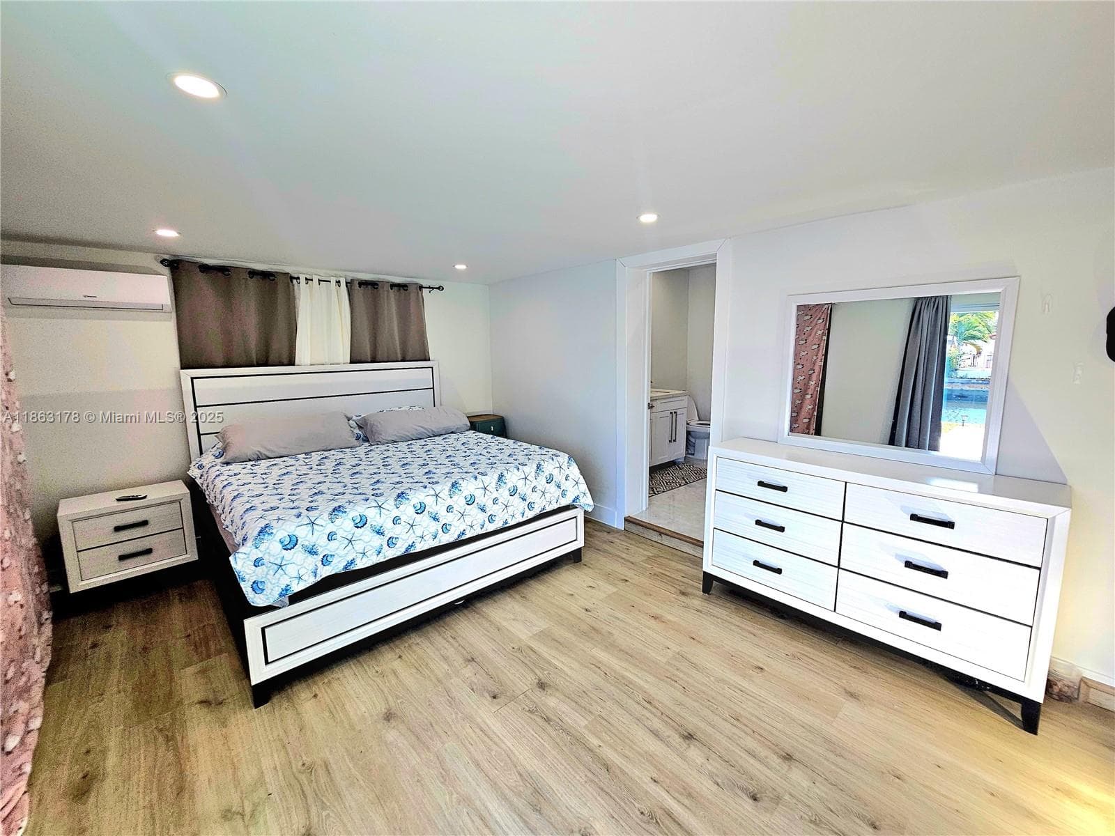 1430 53rd Ct photo 21