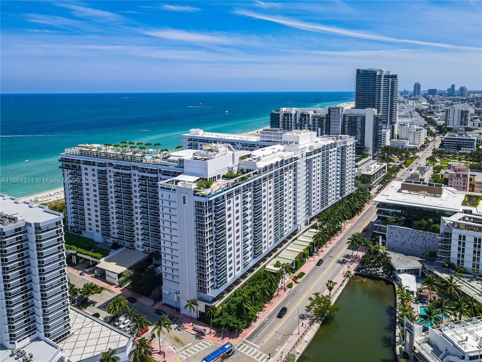 2301 Collins Ave 542 photo 1