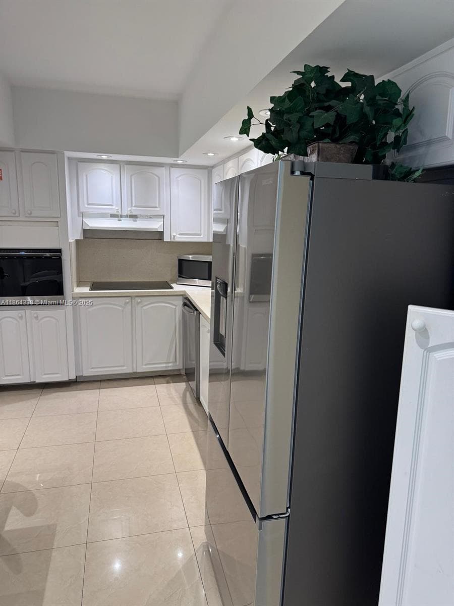 3801 Ocean Dr 14V photo 9