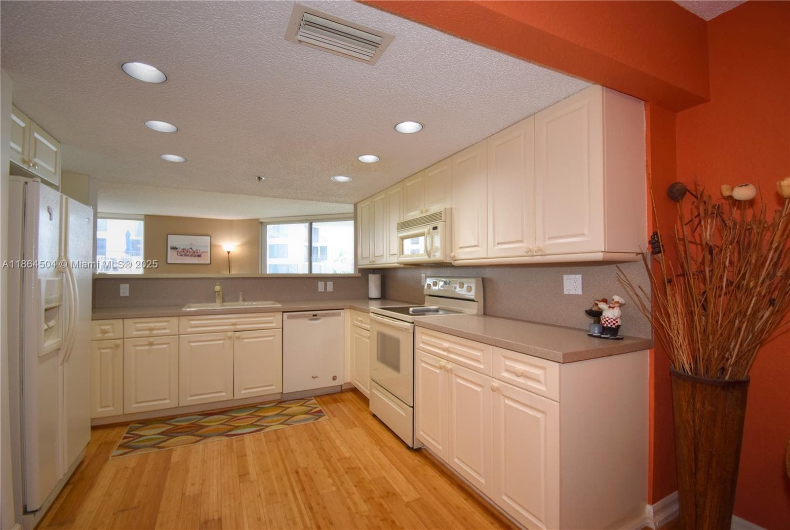 2575 Ocean Blvd 105S photo 13