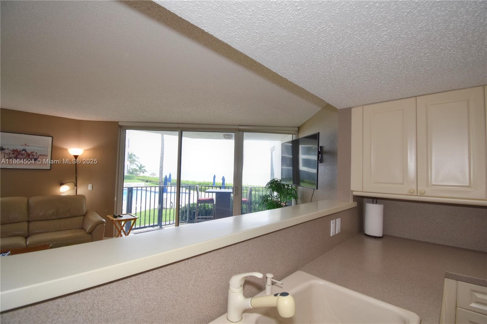 2575 Ocean Blvd 105S photo 17