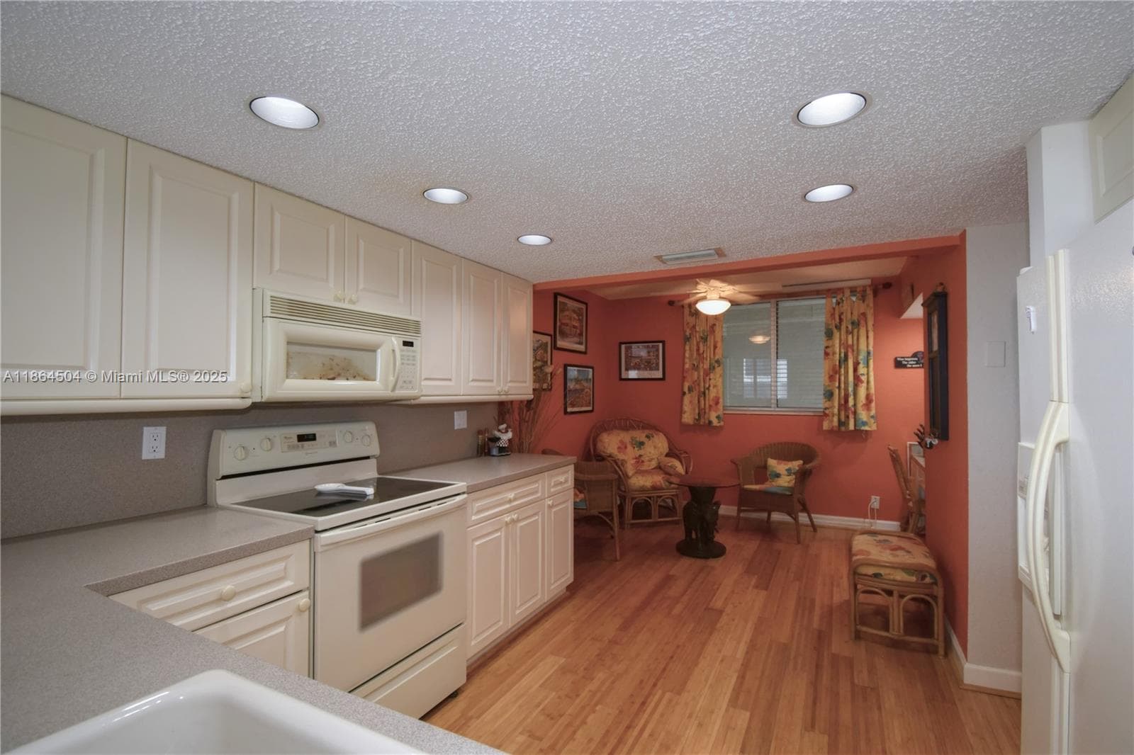 2575 Ocean Blvd 105S photo 15