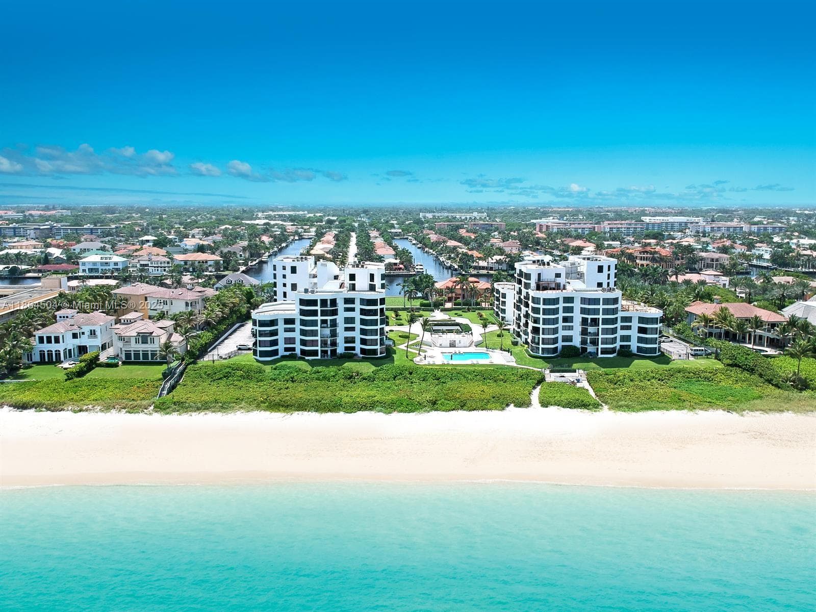 2575 Ocean Blvd 4