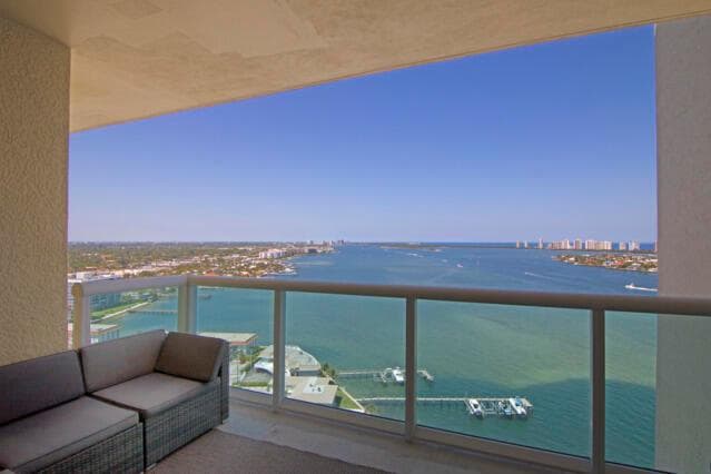 2650 Lake Shore Drive #2203 2