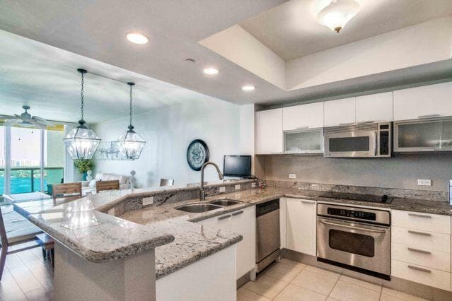 2650 Lake Shore Drive #2203 4