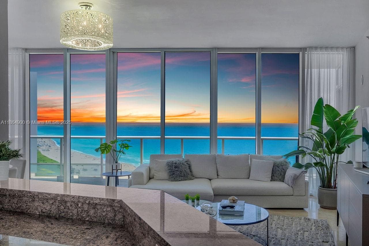 100 Pointe Dr 2