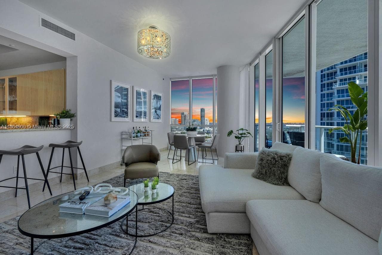 100 Pointe Dr 3