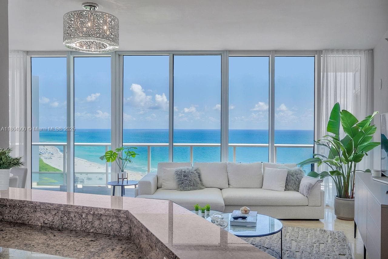 100 Pointe Dr 1
