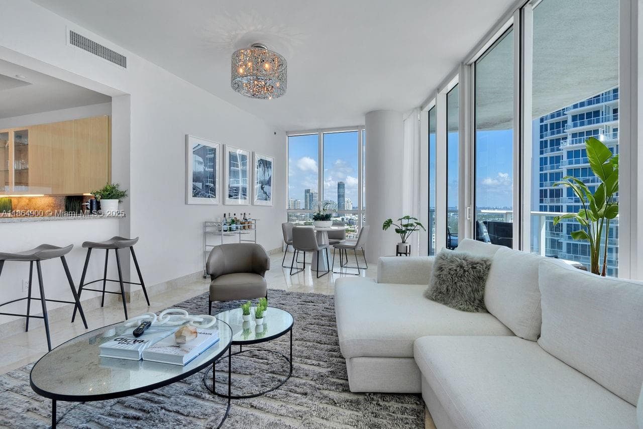 100 Pointe Dr 4