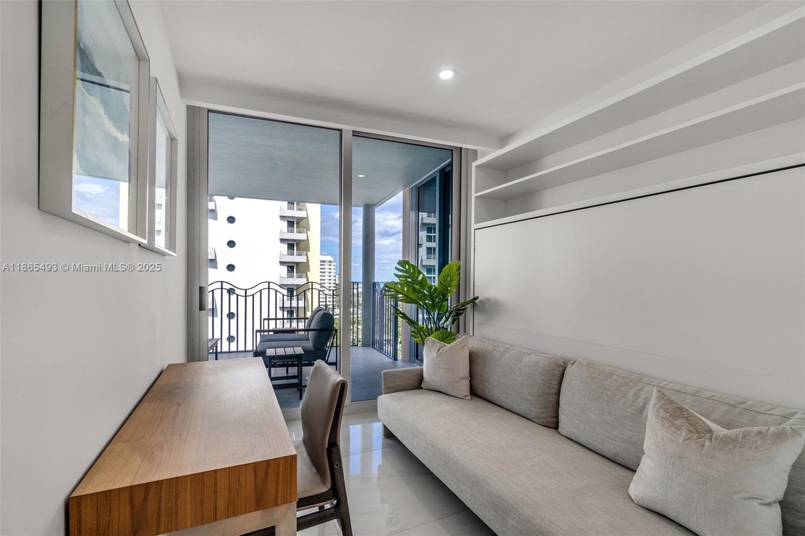 1500 Ocean Drive 1003 photo 24