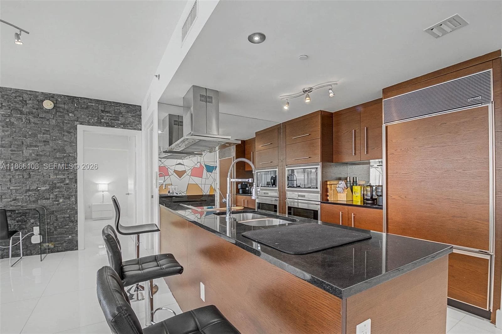 495 Brickell Ave 3504 photo 6