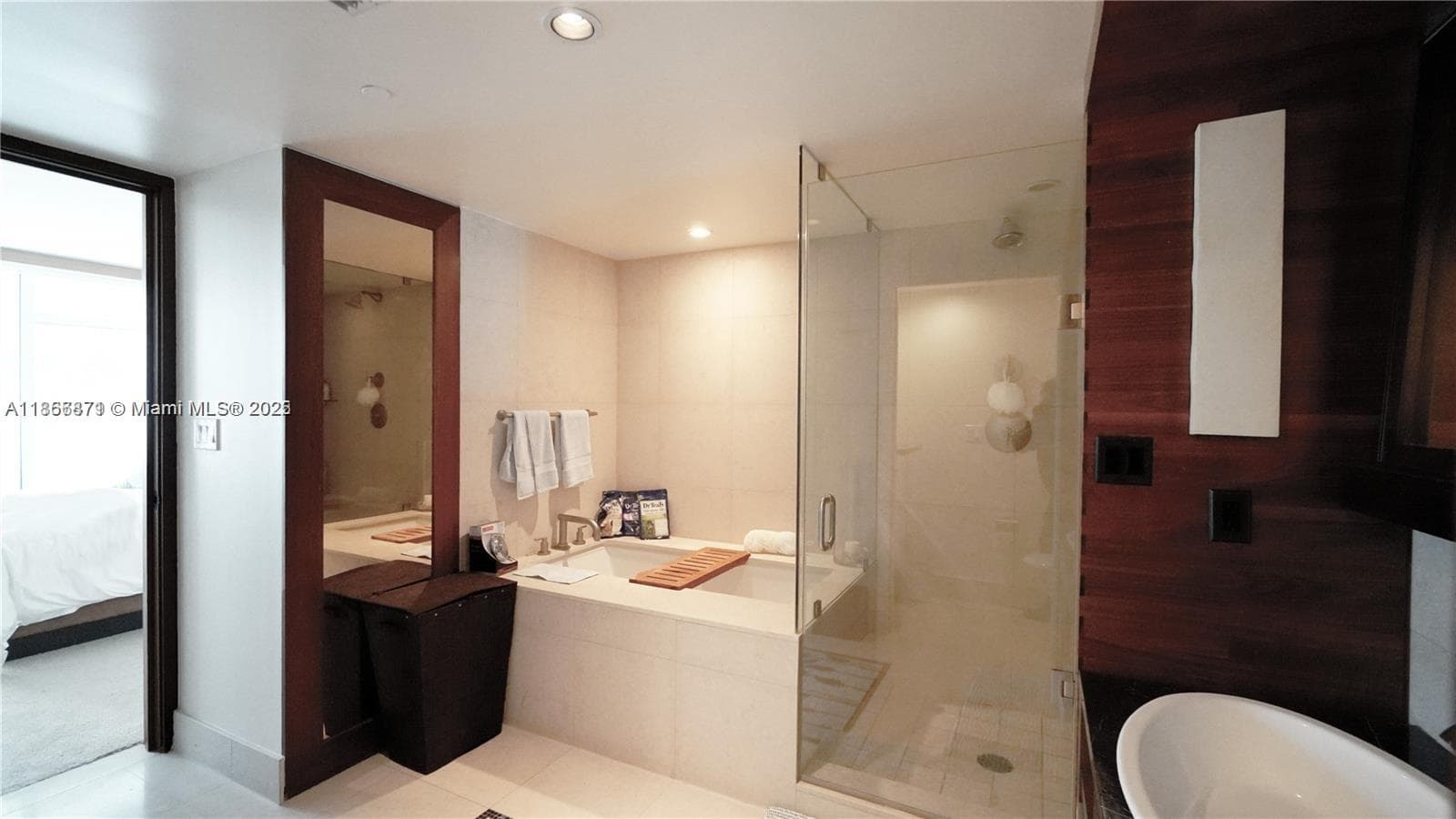 6801 Collins Ave 710 photo 12