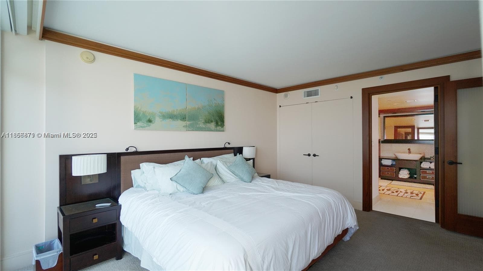 6801 Collins Ave 710 photo 3