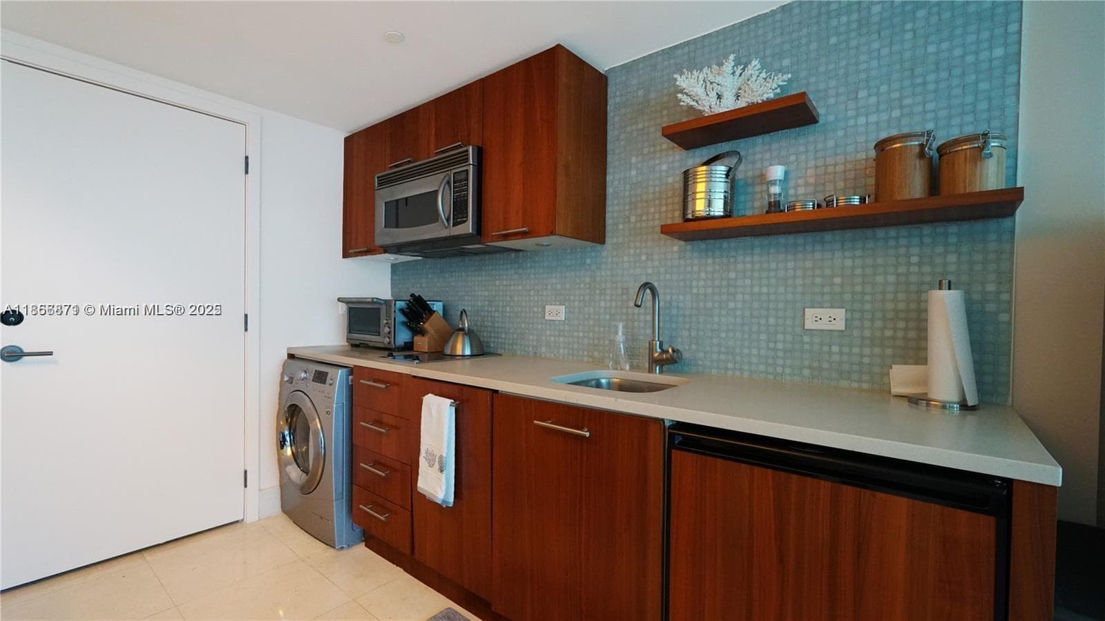 6801 Collins Ave 710 photo 9