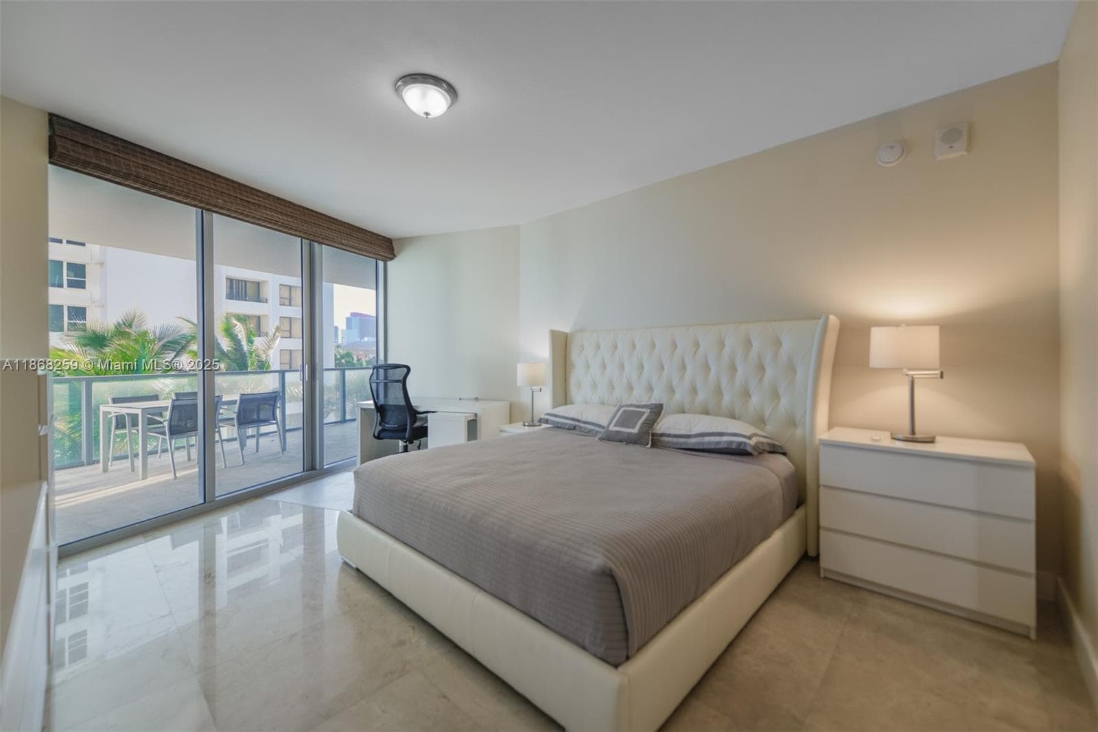 3101 Ocean Dr 404 photo 17