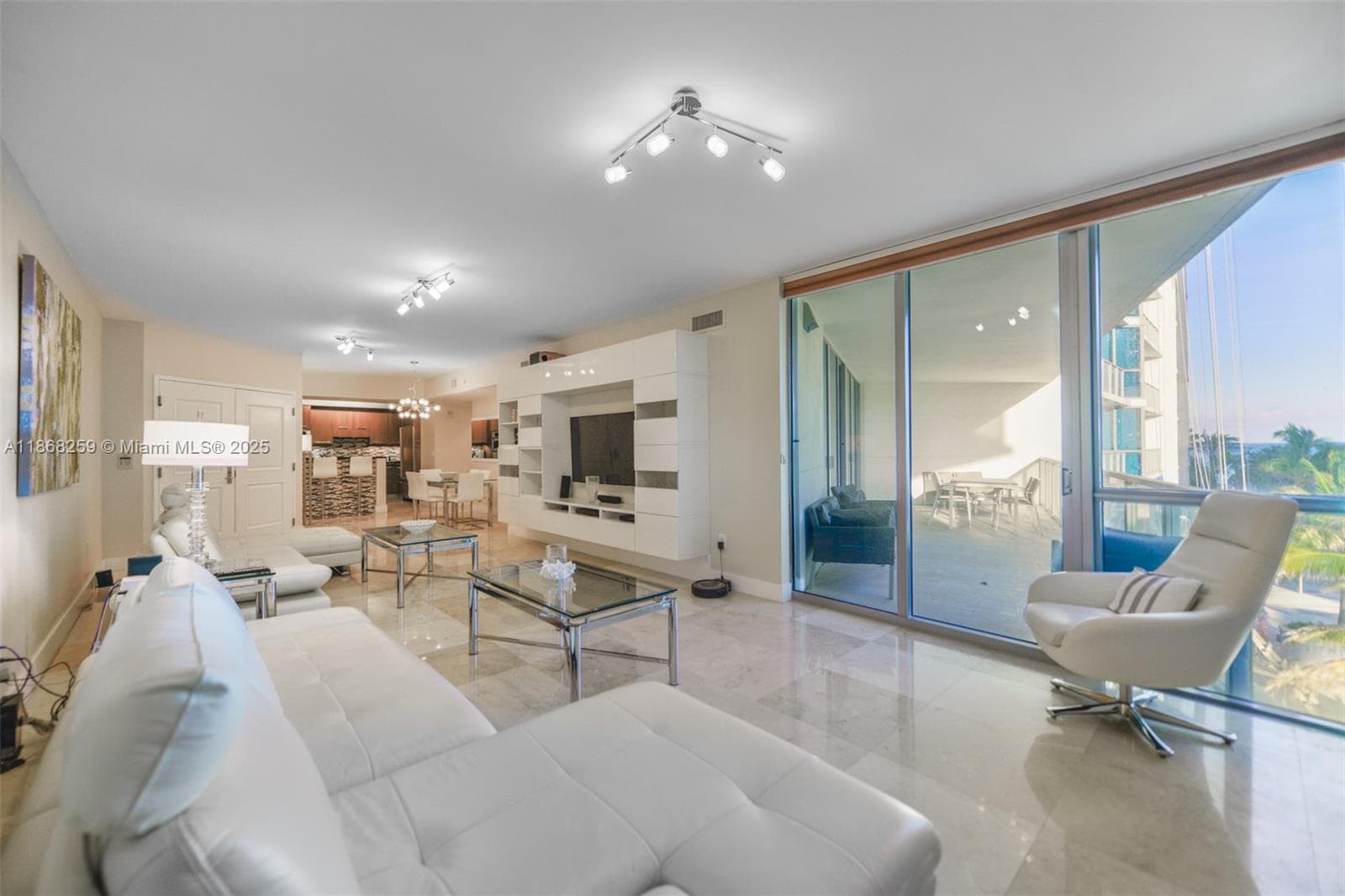 3101 Ocean Dr 404 photo 7