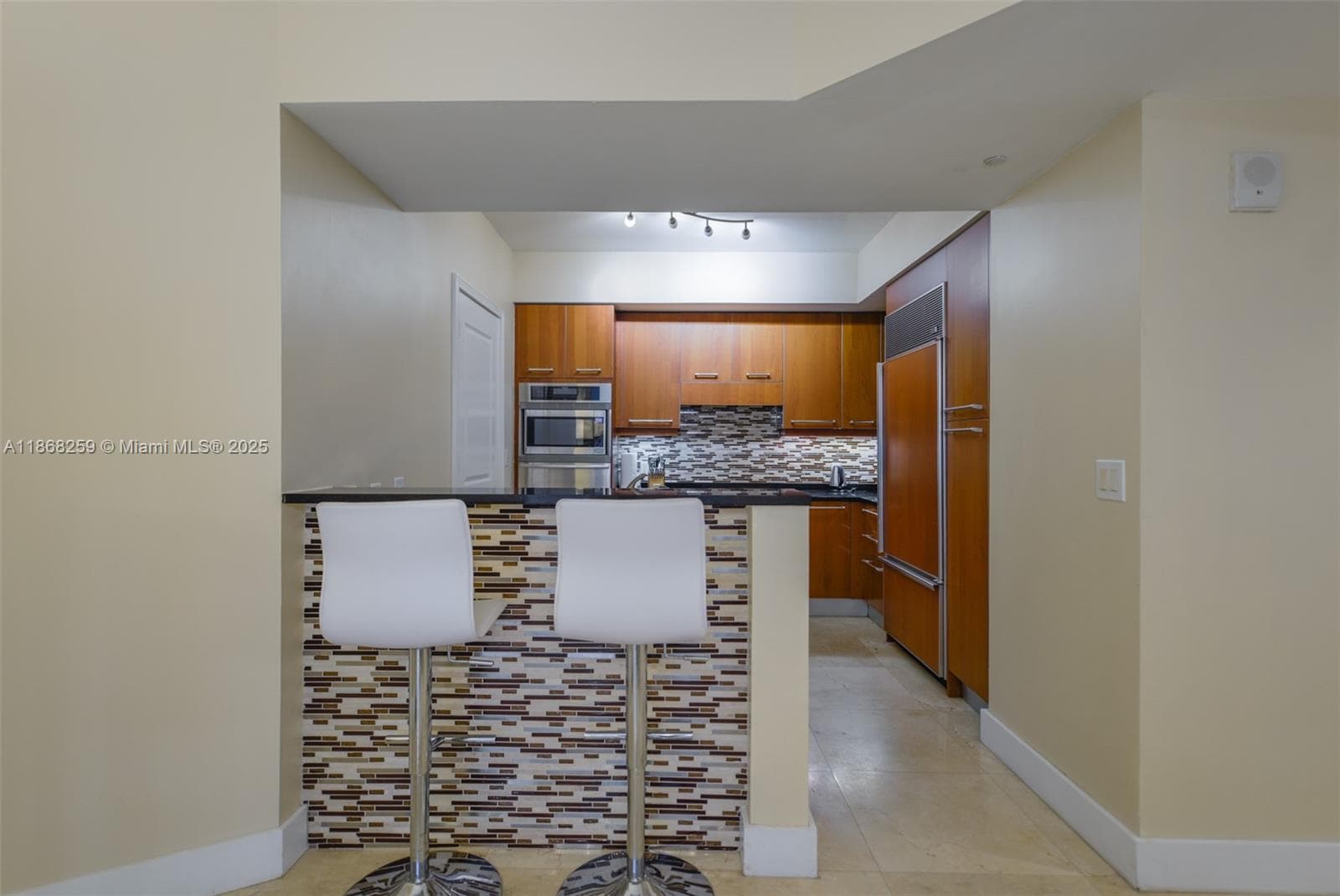 3101 Ocean Dr 404 photo 10