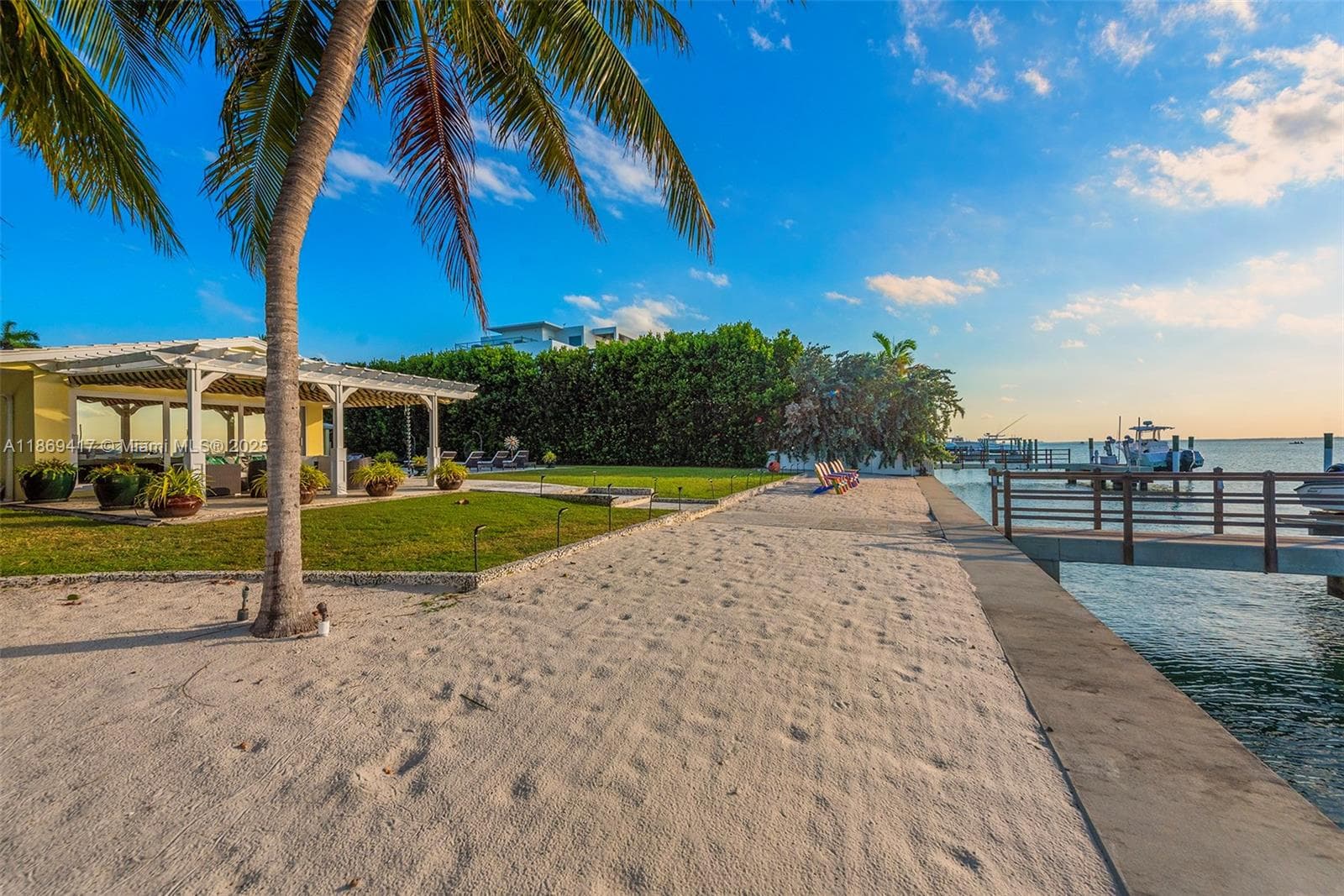 200 Harbor Dr photo 6