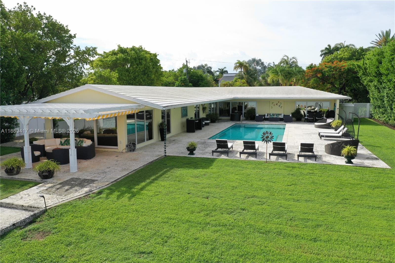 200 Harbor Dr photo 12