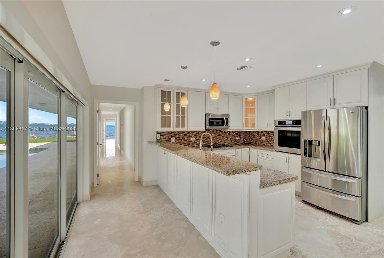 200 Harbor Dr photo 15
