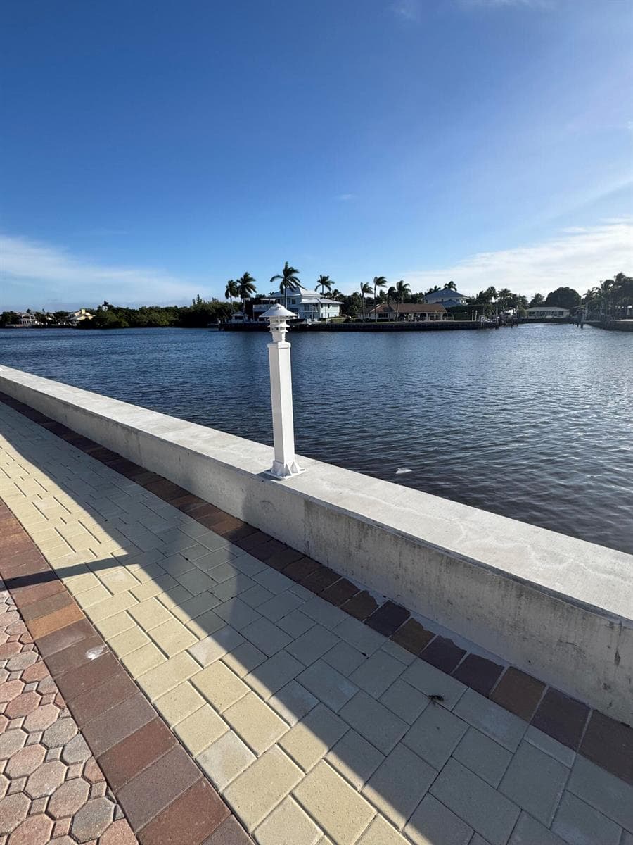 650 Snug Harbor Drive G310 photo 8