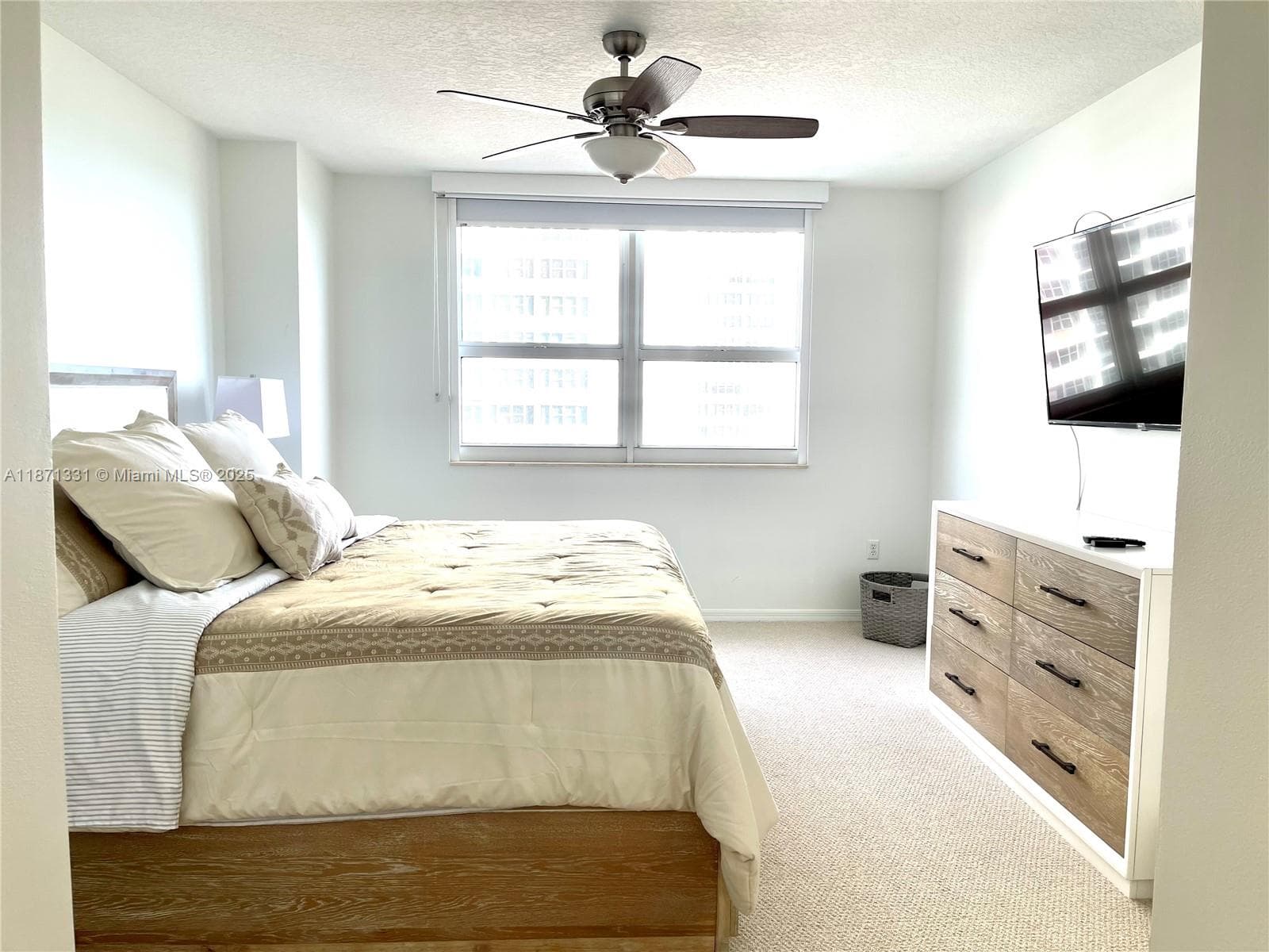 2080 Ocean Dr 604 photo 11
