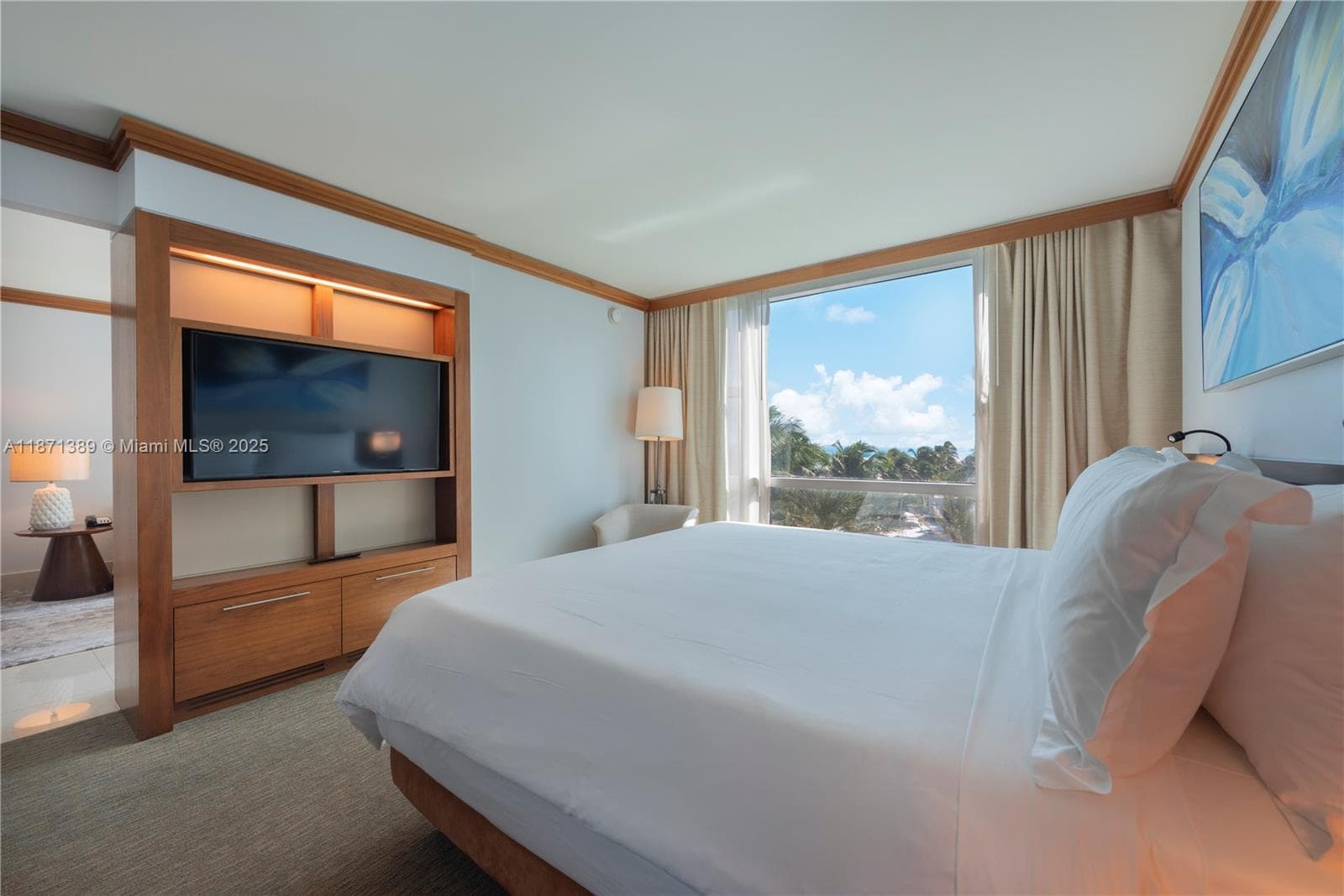 6801 Collins Ave 418 (deed 407) photo 9